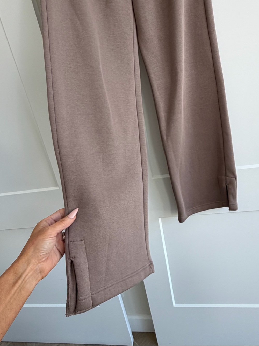 NWT Nike sportswear Phoenix fleece high waisted, Wide-Leg Sweatpants, Brown - Picture 3 of 4